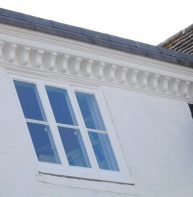 Modillions across St Dunstan's House, 45 St Dunstan's Street