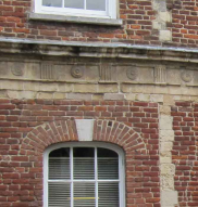 stone lacing at 16 Watling Street