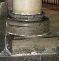 Annulet – North aisle, Trinity Chapel, Cathedral