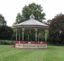 6  band stand