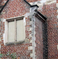 Quoins – 16 Watling Street, garderobe (toilet or cupboard)