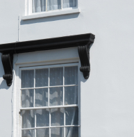 Italianate cornice with scroll brackets, Broad Street