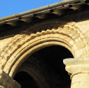 3  external dog-tooth arch