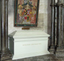 2  memorial to Cardinal Pole