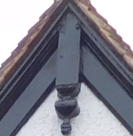 Pendant – House of Agnes, St Dunstan's Street