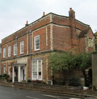 overview of 16 Watling Street