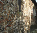 7  evidence of Roman bricks in south wall