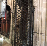 7  right hand gate at entry to choir through pulpitum screen - around 1310