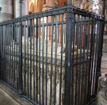 11  railing for tomb of William Courtenay - around 1390s
