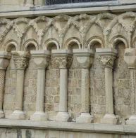 Blind arcade –  Cathedral exterior, south-east transept