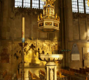 4  cathedral font