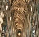 2  central nave - font on left