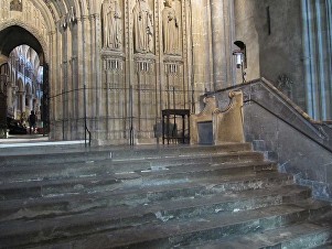 pulpitum-steps-1