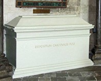 pole-tomb