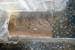 stones-calc-anselm-detail